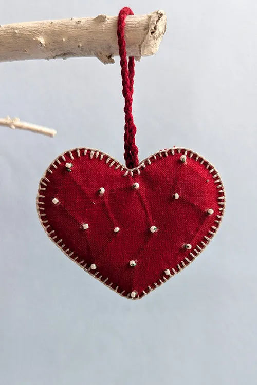 Okhai “Trinkets” Set of 5 Hand-Embroidered Heart-Shaped Christmas Ornaments